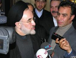 Hatemi seçim yarışından çekildi