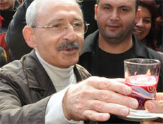 Kılıçdaroğlu gazeteciyle kapıştı