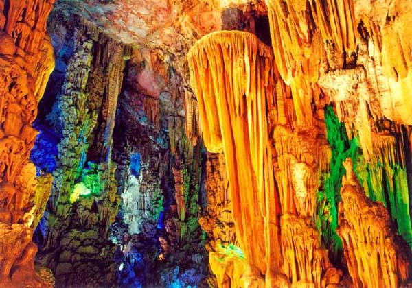 Guilin Travel, Guilin Reed Flute Cave, Guilin China
