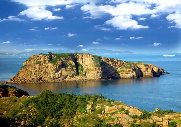 golden-stone-park-in-dalian-china