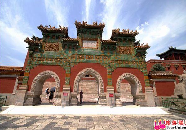 eight-outer-temples