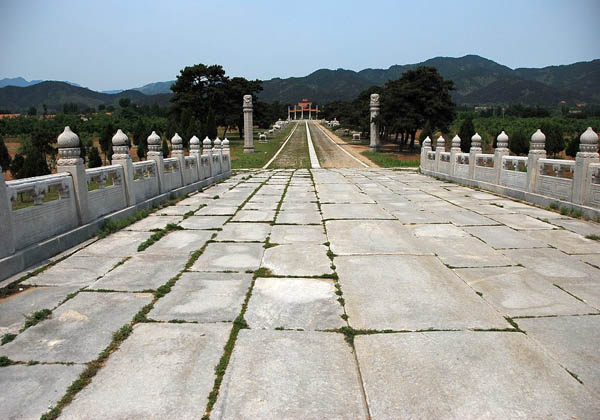 eastern-royal-tombs-of-the-qing-dynasty-tour, china pictures