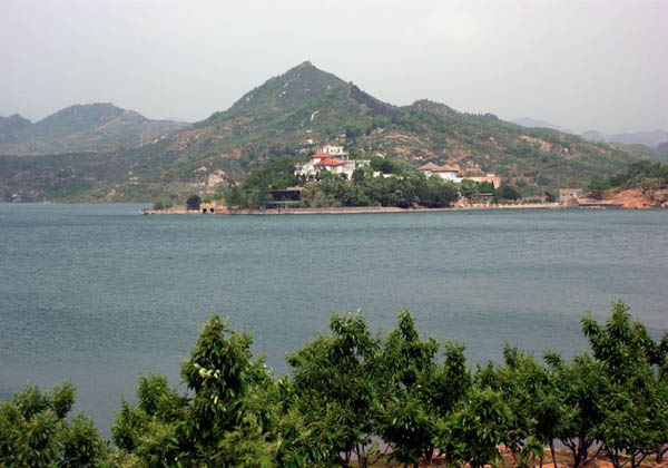shangguan-lake, china travel